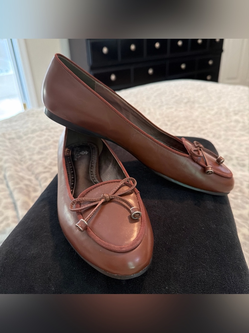 EUC Brooks Brothers Leather Flats Bow Loafer Ballet Size 9
